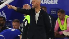 Manchester United's Dutch manager Erik ten Hag gestures on the touchline during the English Premier League football match between Leicester City and Manchester United at King Power Stadium in Leicester, central England on September 1, 2022. (Photo by Geoff Caddick / AFP) / RESTRICTED TO EDITORIAL USE. No use with unauthorized audio, video, data, fixture lists, club/league logos or 'live' services. Online in-match use limited to 120 images. An additional 40 images may be used in extra time. No video emulation. Social media in-match use limited to 120 images. An additional 40 images may be used in extra time. No use in betting publications, games or single club/league/player publications. / 