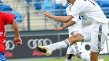 <b>SU OCTAVO GOL. </b>Con este derechazo, Szalai decidió la sufrida victoria ante los canarios.