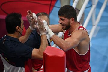 Gazi Jalidov pasa a cuartos de final. El púgil español superó por 3-2 al australiano Paulo Aokuso y ya está en cuartos de final del peso semipesado.