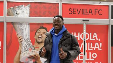 Adams, ya en Sevilla.