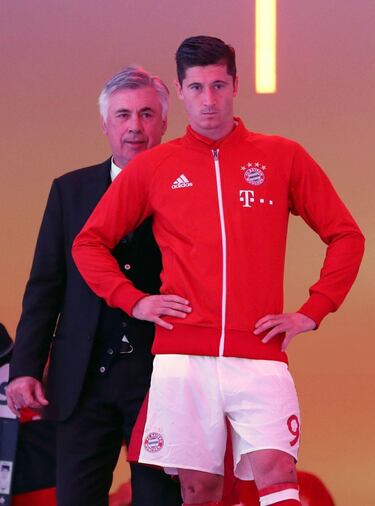 Lewandowski se rinde a Ancelotti: “En el Madrid se puede ver, los jugadores le siguen a ciegas...”