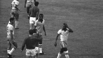 78 años de Pelé: el increíble top-10 de sus casi goles