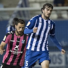 El Huesca quiere reforzarse con Becerra y Eugeni