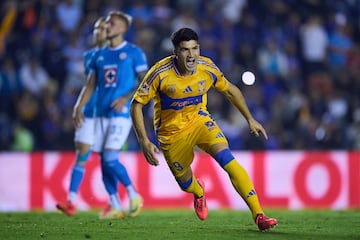   Nicolas Ibanez celebrates his goal 0-1 of Tigres during the 17th round match between Cruz Azul and Tigres UANL as part of the Liga BBVA MX, Torneo Apertura 2024 at Ciudad de los Deportes Stadium on November 09, 2024 in Mexico City, Mexico.