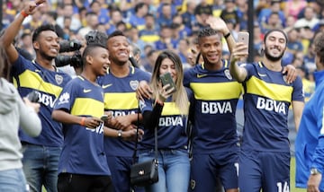 La Bombonera deliró con los jugadores que ganaron un título local más.

