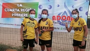 Desde el 18 de octubre de 2019, se han jugado cerca de mil partidos oficiales en Chile, pero ninguno del ascenso femenino. Jugadoras de la categoría cuentan cómo viven esta eterna espera.