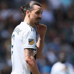 Zlatan le tira la pelota de su continuidad a LA Galaxy