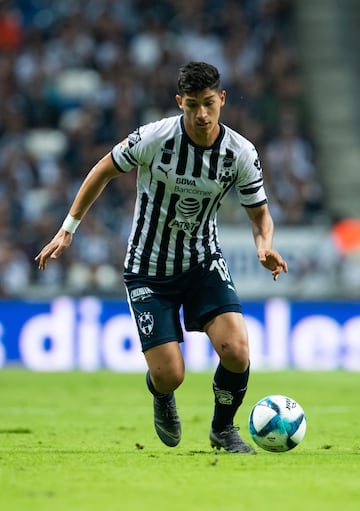 El canterano de Chivas no ha podido brillar en la delantera de Monterrey, aunque a comparación de los otros jugadores mencionados tiene menos minutos de acción