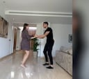 Ex Barcelona baila la bachata de 'Tusa' con su novia con un final bastante desafortunado
