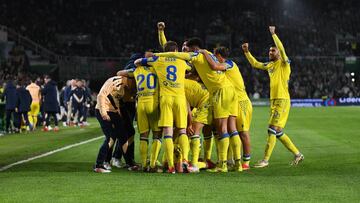 Los jugadores del Cádiz CF celebran el gol de Ontiveros. Foto: Cádiz.