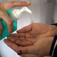 Cómo hacer alcohol gel en casa: guía OMS para el coronavirus