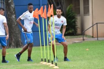 Los jugadores de la Selección Colombia preparan el duelo ante Paraguay.