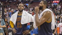 LeBron James y Tristan Thompson.