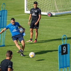 "A ver si somos capaces de hacernos fuertes en casa"