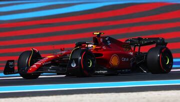 LE CASTELLET, FRANCE - JULY 22: Carlos Sainz of Spain driving (55) the Ferrari F1-75 on track during practice ahead of the F1 Grand Prix of France at Circuit Paul Ricard on July 22, 2022 in Le Castellet, France. (Photo by Bryn Lennon - Formula 1/Formula 1 via Getty Images)