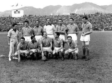 El 10 de agosto de 1938 se inauguró el Estadio Nemesio Camacho El Campín. Así se veía el estadio en la época del Dorado.