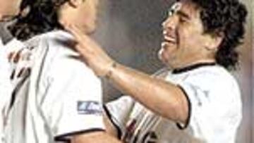 <b>DROGADO. </b>Record asegura que así estaba Maradona.