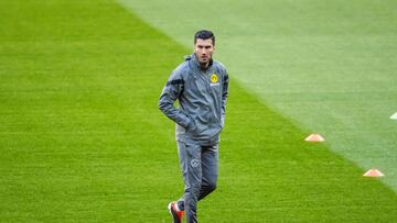 09/04/24 CHAMPIONS LEAGUE
BORUSSIA DORTMUND 
ENTRENAMIENTO EN ESTADIO METROPOLITANO
PREVIO PARTIDO CUARTOS IDA
ATLETICO DE MADRID BORUSSIA DORTMUND
NURI SAHIN
