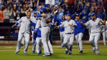 Los Reales de Kansas City tuvieron un 2015 brillante, vencieron en la Serie Mundial a los Mets de Nueva York con lo que acabaron con una sequía de 30 años. 
