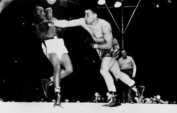Joe Louis ha sido uno de los campeones m芍s dominantes de la historia. Fue monarca del peso pesado durante casi 12 a?os (tiene el r谷cord de defensas, en 25, junto con Cecilia Braekhus). En 1948 se retir車, pero tuvo que volver dos a?os despu谷s por una deuda con la Hacienda de Estados Unidos. Cay車 en su vuelta, pero luego acumul車 siete triunfos seguidos hasta que perdi車 en su 迆ltima pelea, frente a Rocky Marciano.