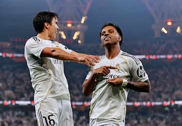 Tres para dos puestos