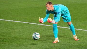 Ter Stegen durante un encuentro 