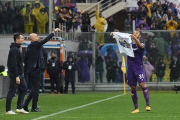 El sobrecogedor homenaje de la afición de la Fiorentina a Astori