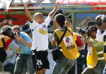 Humberto Suazo fue una de las mejores figuras de la escuadra que dirigi&oacute; Claudio Borghi.