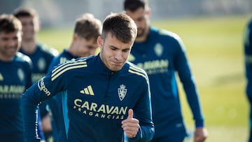07/12/25 REAL ZARAGOZA ENTRENAMIENTO
Samed Bazdar.