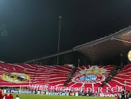 MUNICH, GERMANY - FEBRUARY 24: Fussball: Champions League 03/04, Muenchen; FC Bayern Muenchen - Real Madrid 1-1; Plakat 24.02.04. (Photo by Martin Rose/Bongarts/Getty Images)