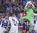 La Real Sociedad, pendiente del futuro de Kiko Casilla