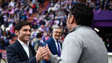 Marcelino Garcia Toral saluda a Sergio.