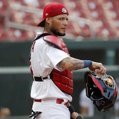 How many games will Yadier Molina catch when he retires?