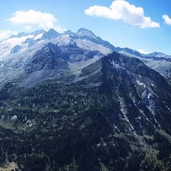 Una montañera muere por una caída en el pico Aneto