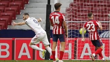 Benzema celebra el gol al Atlético en el derbi.