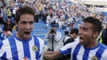 <b>ENRACHADO. </b>Míchel celebra con Gilvan Gomes el gol que marcó el sábado contra el Celta.