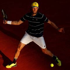 Struff y Seppi remontan; Fucsovics, eliminado