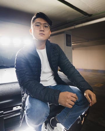 Su nombre real es Cristian Kim y aprendió español porque vivió en Guatemala por ocho años, actualmente reside en México y está casada con una mexicana.