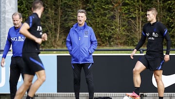 Van Gaal en un entrenamiendo de Holanda.