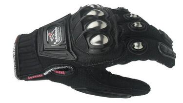 Accesorios bsicos para iniciarse en el motociclismo en pista