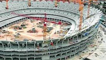 <b>NO SE TRABAJA MÁS.</b>Sin fecha concreta para su reanudación, las obras de construcción del futuro estadio ché han sido paralizadas por impago.