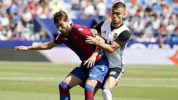 Levante y Valencia siguen invictos tras empatar en el derbi