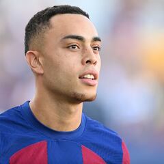 PSV confirm the loan signing of Sergiño Dest from Barcelona: all the contract details