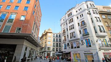 La calle más estrecha de Madrid