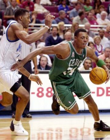 En 1998 fue fichado por Boston Celtics. En el equipo Massachusetts estuvo 15 años hasta su marcha a Brooklyn.