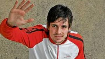 <b>ILUSIONADO. </b>El ex albiazul Manu será la referencia en ataque de Laudrup en el Nuevo Colombino.