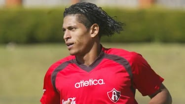 La historia detrás del ‘13’ de Carlo Costly 