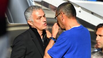 Mourinho y Sarri discuten.