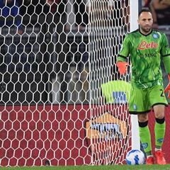 Ospina saca el arco en cero en exigente empate ante Roma