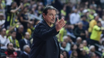 Panathinaikos' head coach Ergin Ataman reacts during the Euroleague basketball match between Fenerbahce Beko and Panathinaikos Athens in Istanbul, Turkey, 16 December 2025.